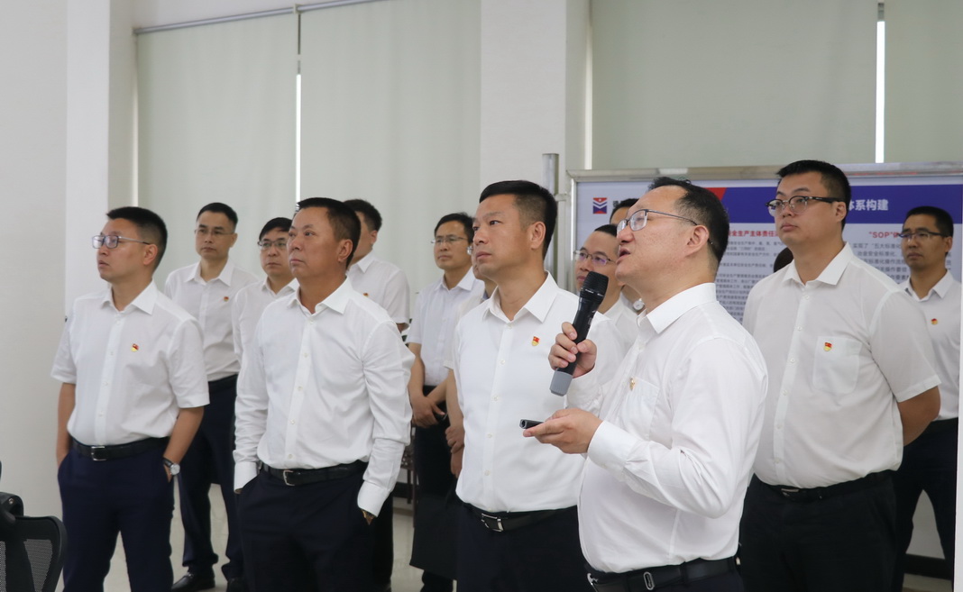 方大集团董事局主席方威一行到德胜参观交流3